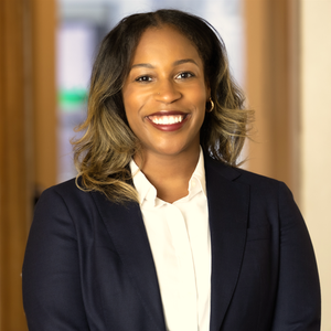 Tanisha Edwards (Advisor for Public and Private Companies)